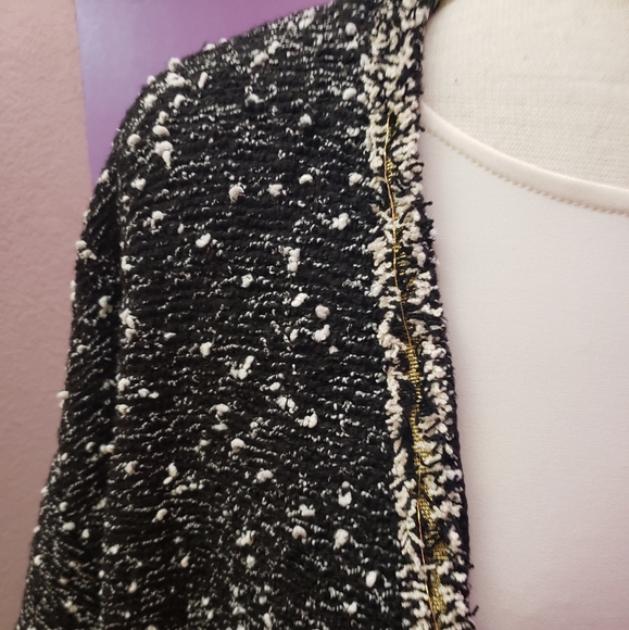 Classy - Picture 2 of 4